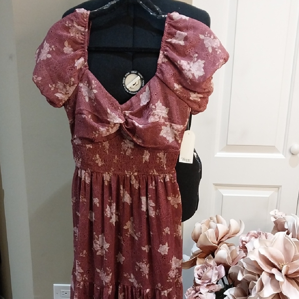 Nwt Trixxi Mauve Floral Maxi Dress
